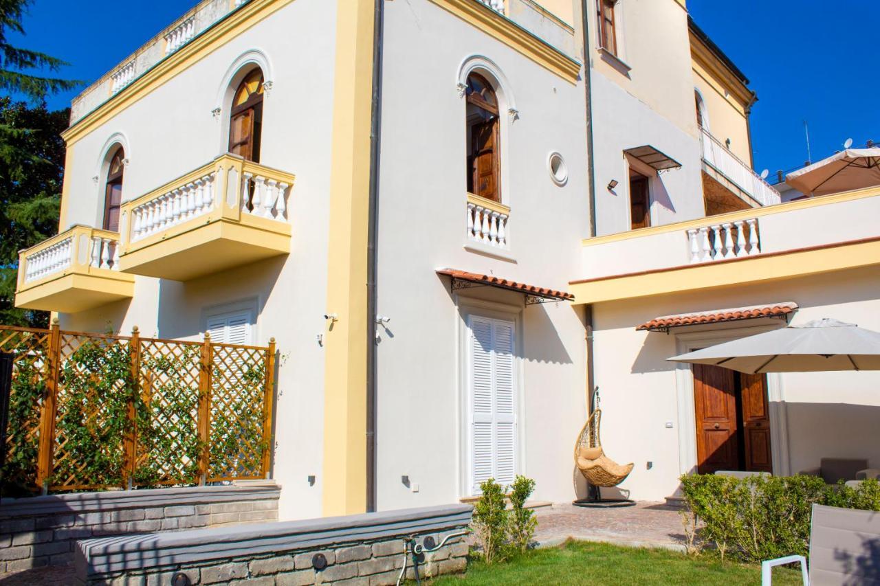 Relais Villa Montedonzelli Наполи Екстериор снимка